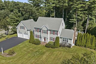 49 Lantern Ln, Pembroke, MA 02359