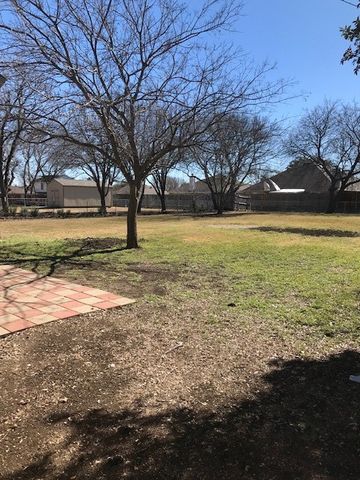 437 Meadow Street, Saginaw, TX 76179