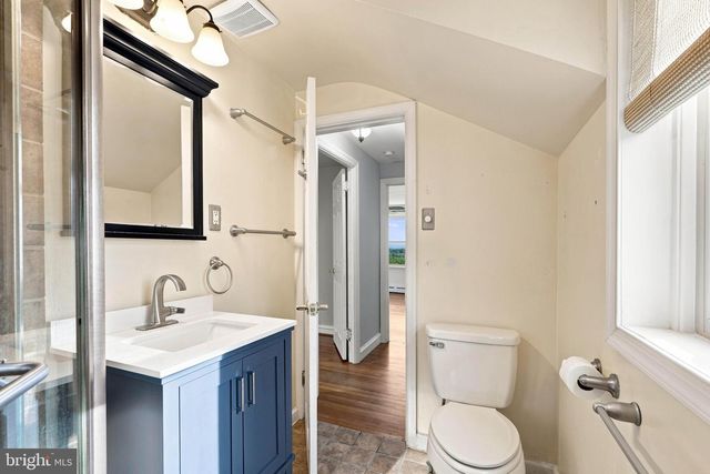 260 BLOSSOM HILL DR, Lancaster, PA 17601