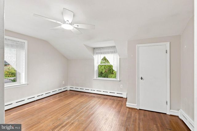 260 BLOSSOM HILL DR, Lancaster, PA 17601