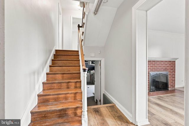 260 BLOSSOM HILL DR, Lancaster, PA 17601