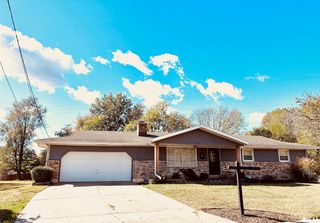 207 HEMLOCK Street, Pekin, IL 61554