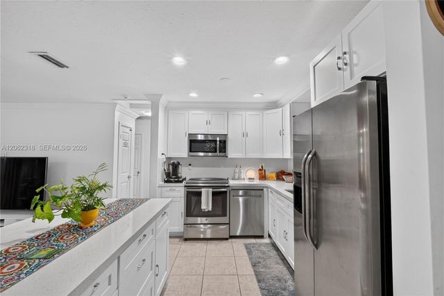5122 SW 92nd Terrace, Cooper City, FL 33328