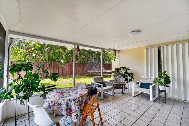 5122 SW 92nd Terrace, Cooper City, FL 33328