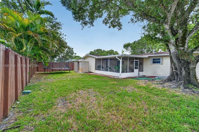 5122 SW 92nd Terrace, Cooper City, FL 33328