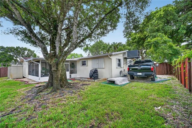 5122 SW 92nd Terrace, Cooper City, FL 33328