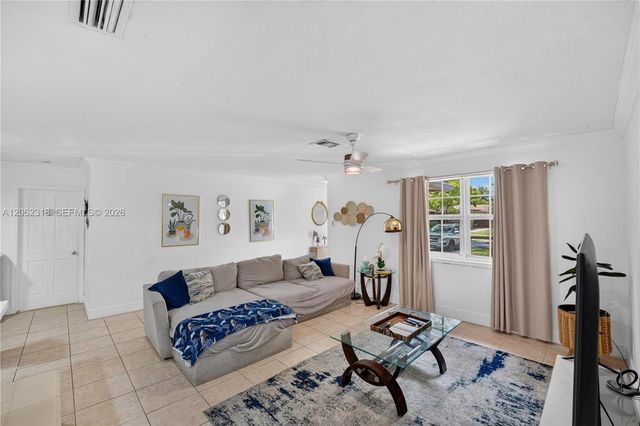 5122 SW 92nd Terrace, Cooper City, FL 33328