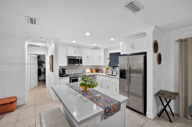 5122 SW 92nd Terrace, Cooper City, FL 33328