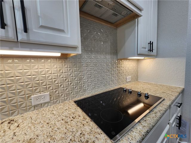 718 Golden Eagle Drive, Salado, TX 76571