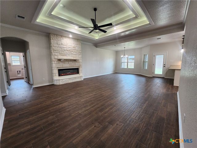 718 Golden Eagle Drive, Salado, TX 76571