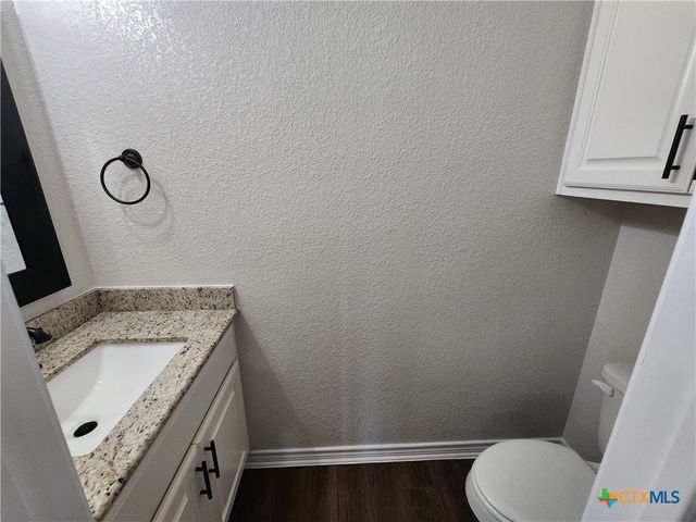 718 Golden Eagle Drive, Salado, TX 76571