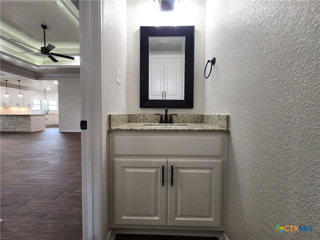 718 Golden Eagle Drive, Salado, TX 76571