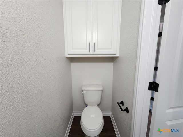 718 Golden Eagle Drive, Salado, TX 76571