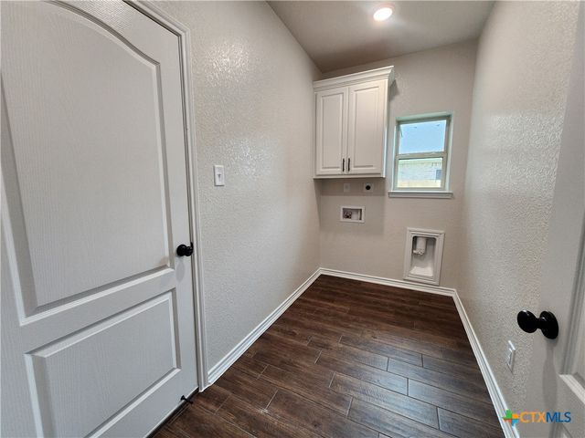 718 Golden Eagle Drive, Salado, TX 76571