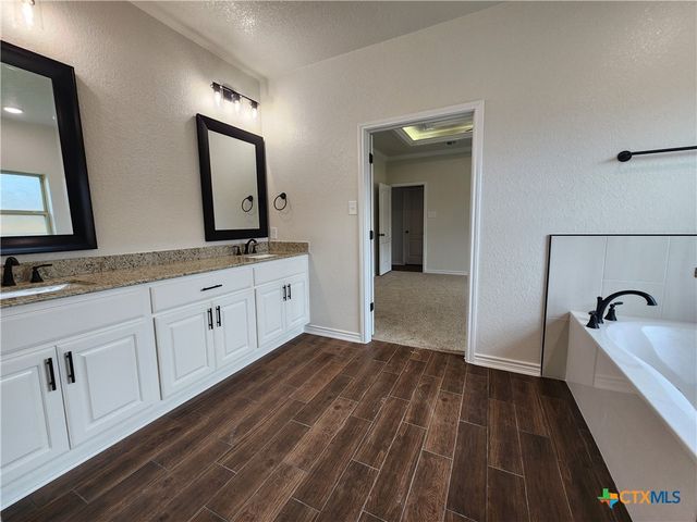 718 Golden Eagle Drive, Salado, TX 76571