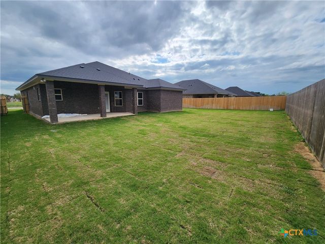 718 Golden Eagle Drive, Salado, TX 76571