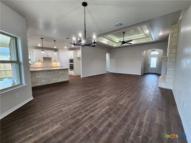 718 Golden Eagle Drive, Salado, TX 76571