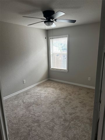 2512 Clubhouse Drive, Denton, TX 76210