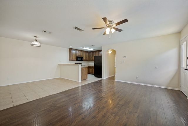 1112 Mulkey Lane, Denton, TX 76209
