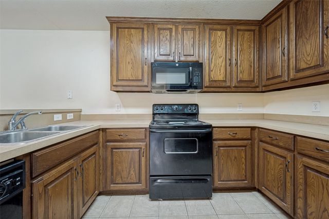 1112 Mulkey Lane, Denton, TX 76209