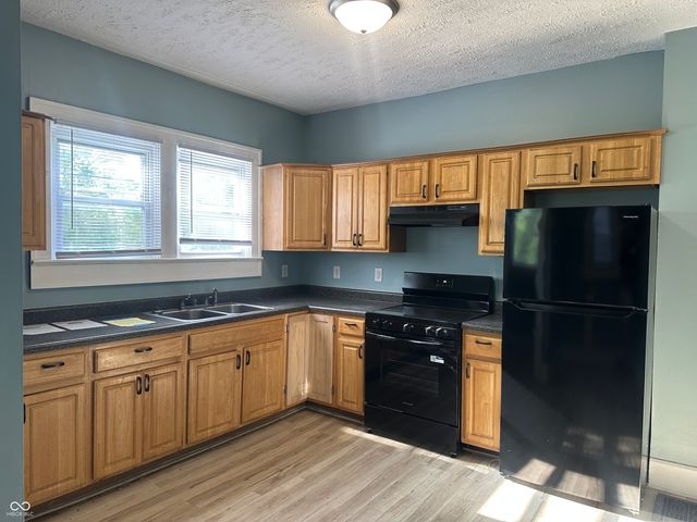 2950 Ruckle Street, Indianapolis, IN 46205