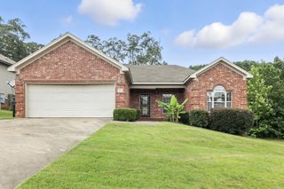 8904 Sage Meadows Drive, Little Rock, AR 72204