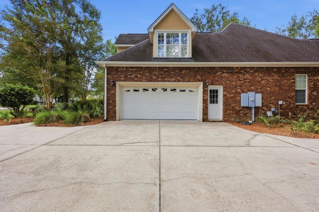 460 Chamberlin Dr., Myrtle Beach, SC 29588