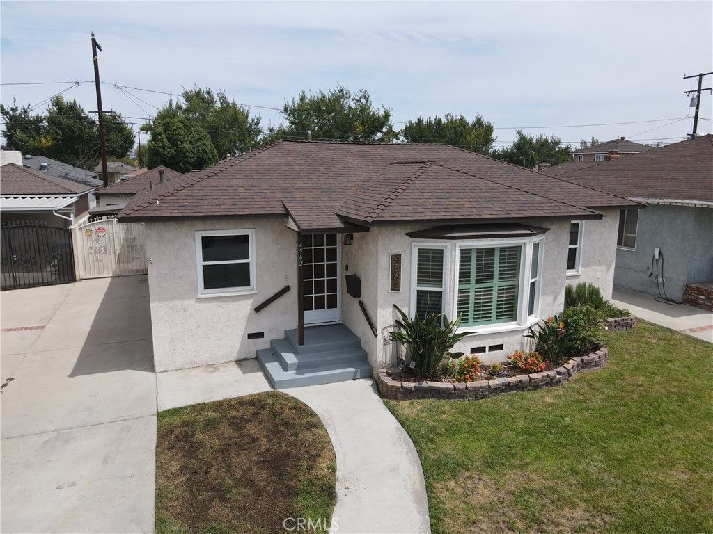 Image 4 of property listing at 4562 Iroquois Avenue, Lakewood, CA 90713