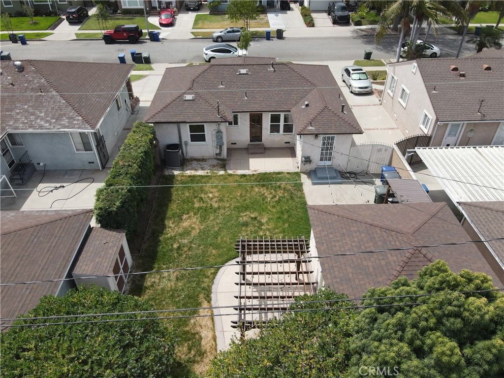 Image 9 of property listing at 4562 Iroquois Avenue, Lakewood, CA 90713
