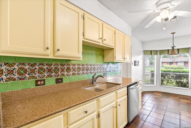 1722 TIMBER OAK ST, San Antonio, TX 78232