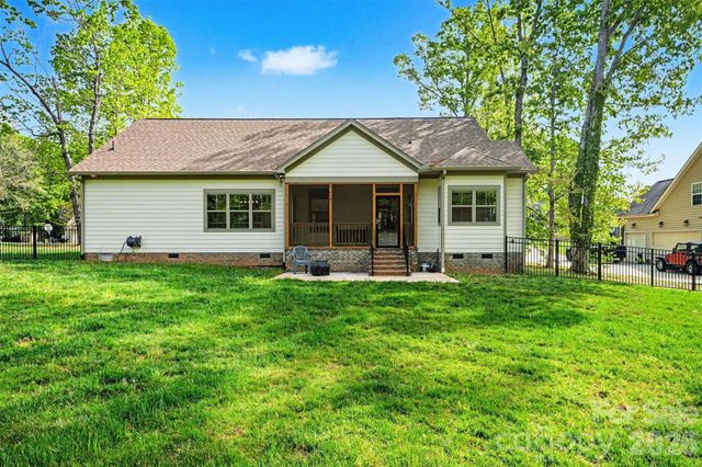 4527 Burrenfort Drive, Denver, NC 28037