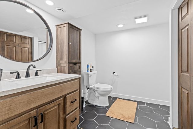 6416 Georgia Avenue N, Brooklyn Park, MN 55428