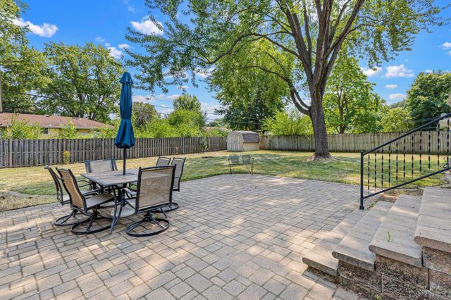 6416 Georgia Avenue N, Brooklyn Park, MN 55428