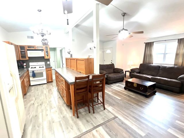 9 Richardson Drive, Daleville, AL 36322