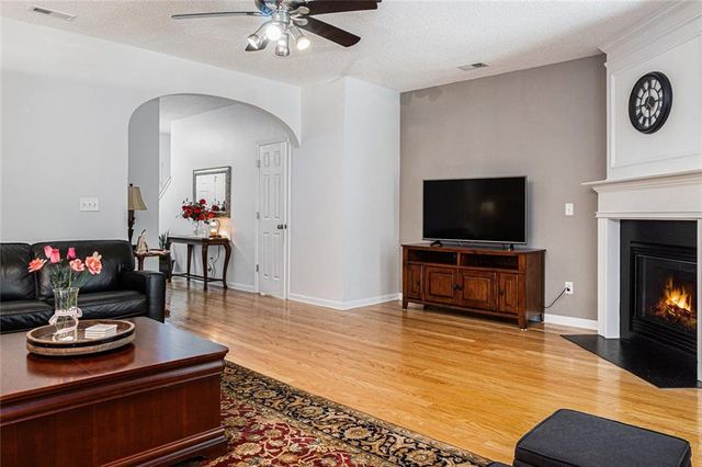 3836 Pleasant Oaks Drive, Lawrenceville, GA 30044