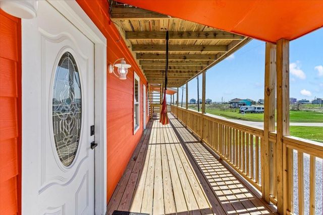 920 17th, Port Bolivar, TX 77650