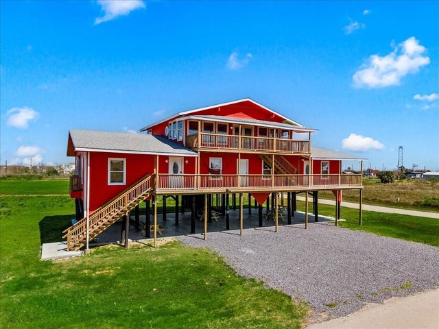 920 17th, Port Bolivar, TX 77650