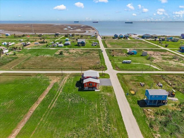 920 17th, Port Bolivar, TX 77650