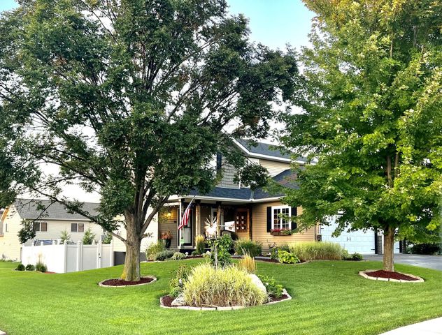 213 Ardennes Avenue E, Shakopee, MN 55379