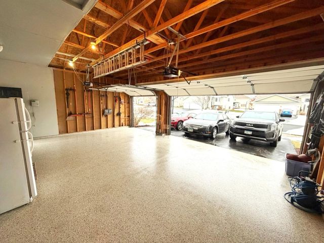 213 Ardennes Avenue E, Shakopee, MN 55379