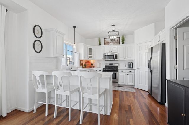 213 Ardennes Avenue E, Shakopee, MN 55379