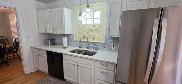 1008 S Crest Road, Rossville, GA 30741