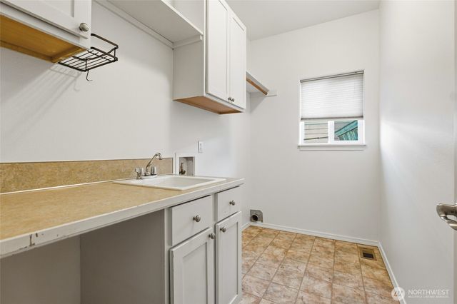 14951 101st Avenue SE, Yelm, WA 98597
