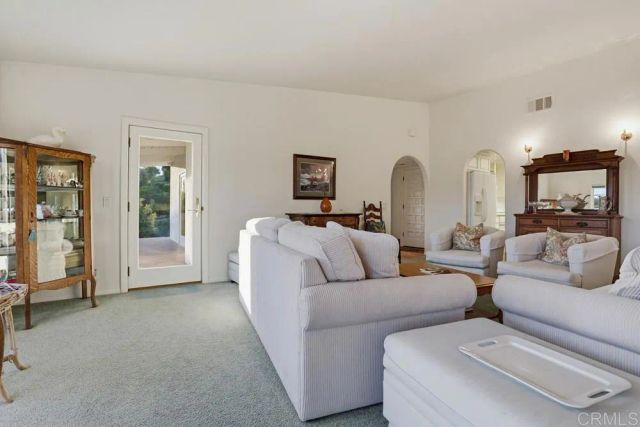 2073 Willow Glen Road, Fallbrook, CA 92028