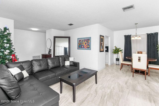 875 Homey Place NE, Palm Bay, FL 32907