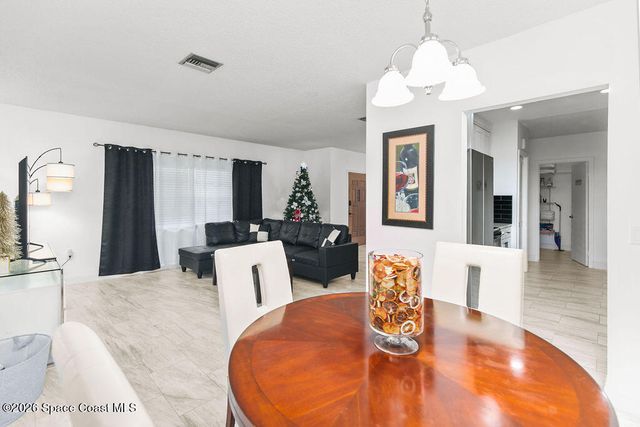 875 Homey Place NE, Palm Bay, FL 32907