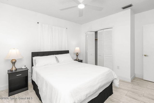 875 Homey Place NE, Palm Bay, FL 32907