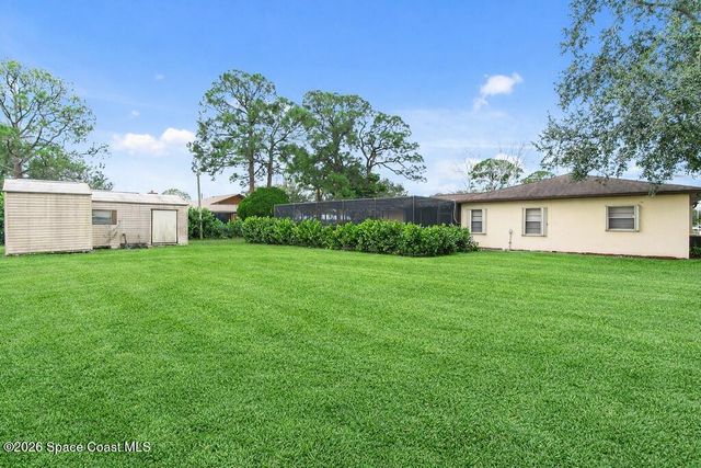 875 Homey Place NE, Palm Bay, FL 32907