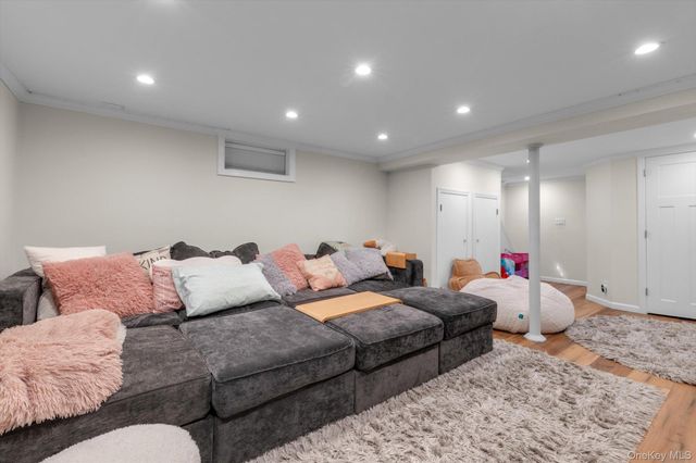 91 Geranium Avenue, Floral Park, NY 11001