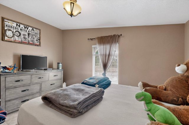 16 Cereza Circle, Los Lunas, NM 87031
